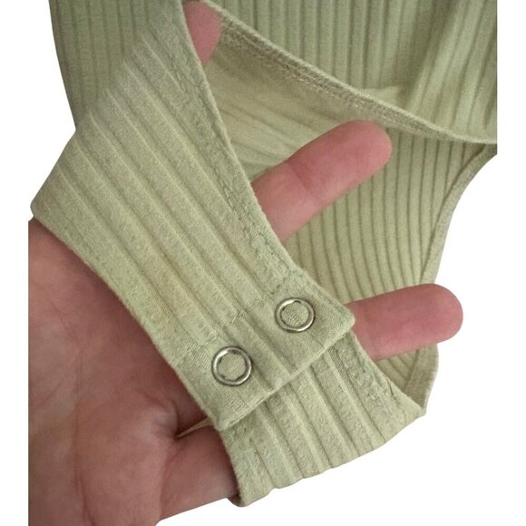 Forever 21 Sleeveless Ribbed Racerback Bodysuit in Green Size Small - Picture 5 of 9